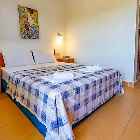 מלון Patara Delfin 3*